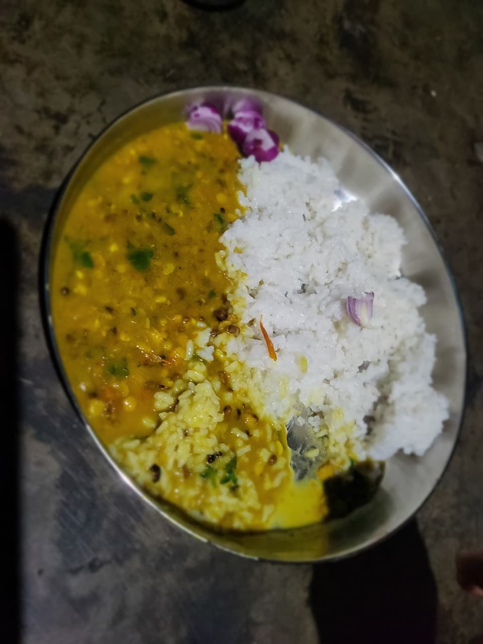 Food served during a stay at Trekkers in Kuarsi
